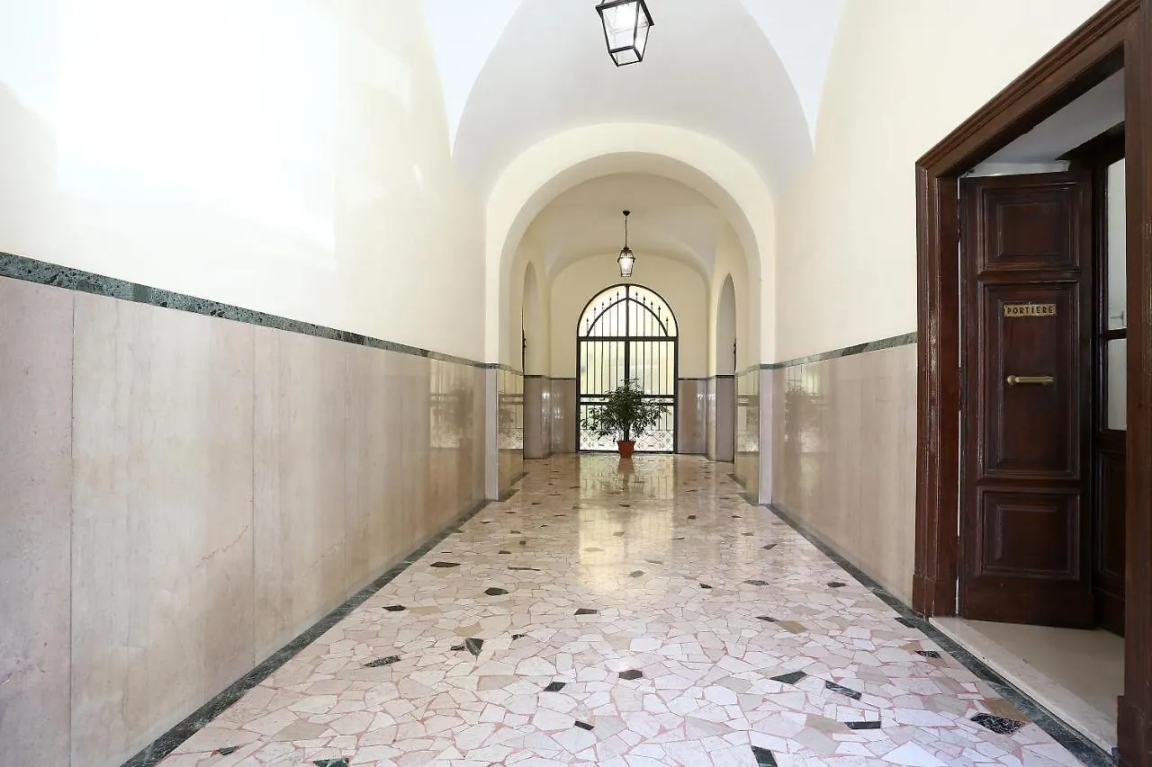 Bed & Breakfast Residenza Cavour Rome